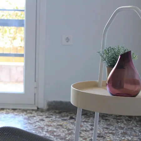 Maria's Garden Apartment