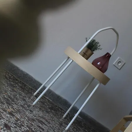 Maria's Garden Apartment *