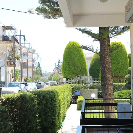 Maria's Garden Apartment